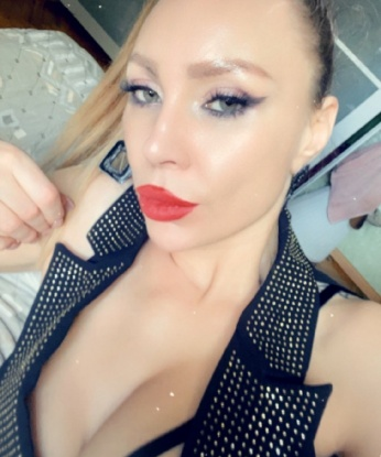 Ева