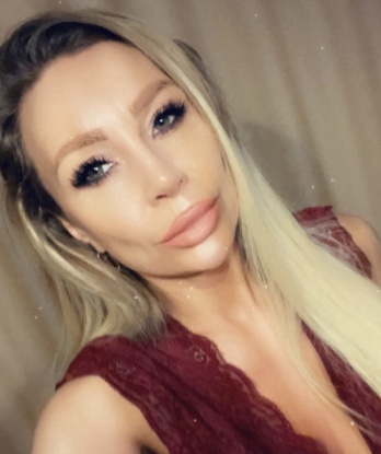 Ева